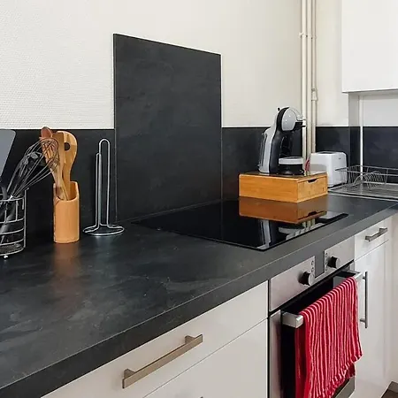 Proche De L'abbaye-aux-dames Appartement *